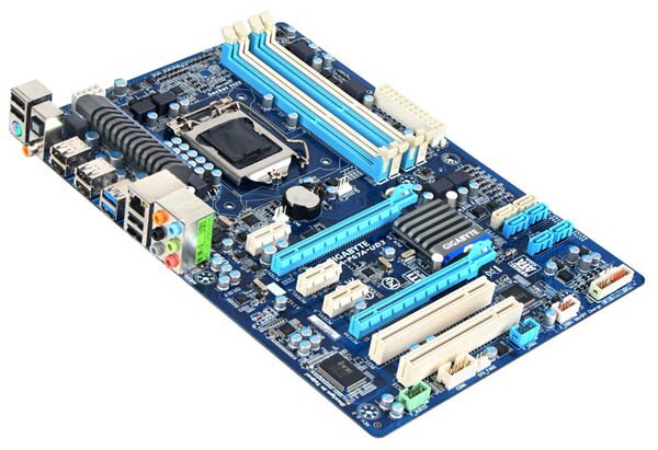 Материнская плата Gigbyte GA-P67A-UD3